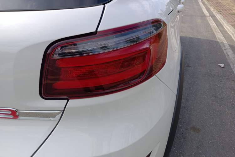 Used Qoros 3 2016 Urban SUV 1.6T Automatic Zhiyue Model