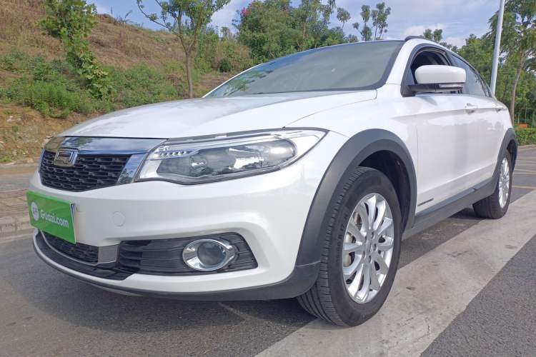 Used Qoros 3 2016 Urban SUV 1.6T Automatic Zhiyue Model