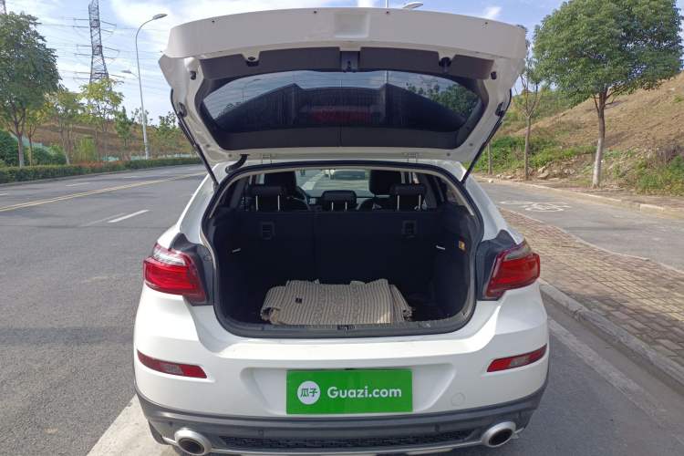 Used Qoros 3 2016 Urban SUV 1.6T Automatic Zhiyue Model