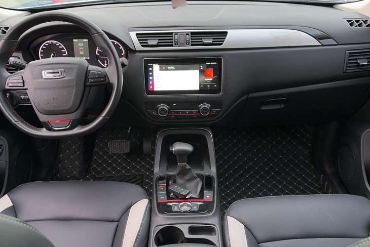 Used Qoros 5 2019 1.6T Automatic Zhiyun Connect (AliOS) Edition Prestige Model
