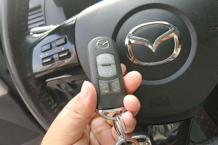 Used Mazda 8 2015 2.5L Ultimate Edition Vehicle Key