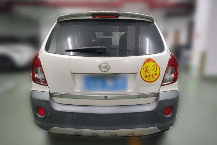 Used Opel Antara 2012 2.4L Two-Wheel-Drive Luxury Edition