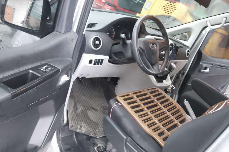 Used JAC M3 2019 PLUS Maker Edition 1.8L Luxury Model Driver Seat