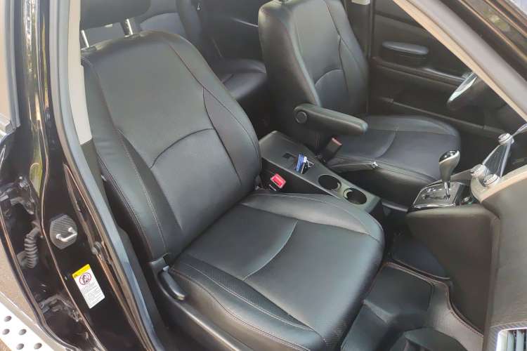 Used BYD S6 2014 2.4L Automatic Prestige 5-Seater
