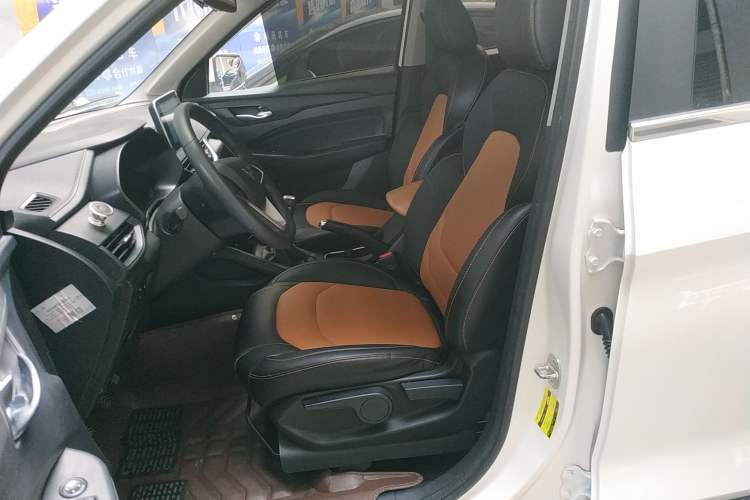 Used Wuling Hongguang S3 2018 1.5T Manual Comfort Model China V Standard
