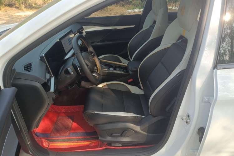 Used MG 5 Scorpio 2022 1.5T Trophy Sport Luxurious Edition