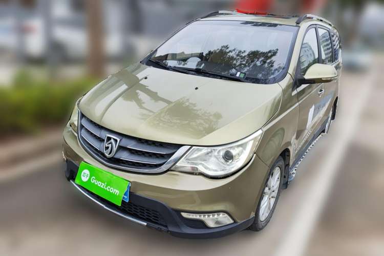 Used Baojun 730 2014 1.5L Manual Luxury Navigation ESP Version 7 Seats