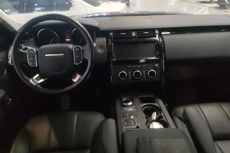 Used Land Rover Discovery 2017 3.0 SC V6 SE
