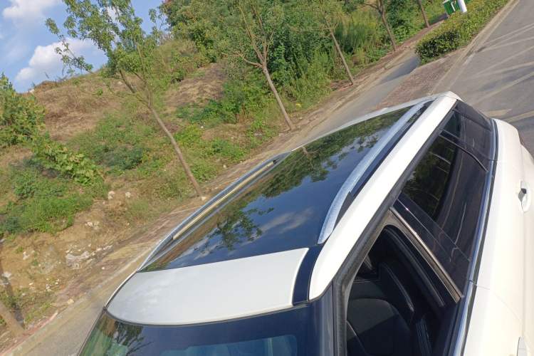 Used Land X7 2016 2.0T Panoramic Prestige Edition
