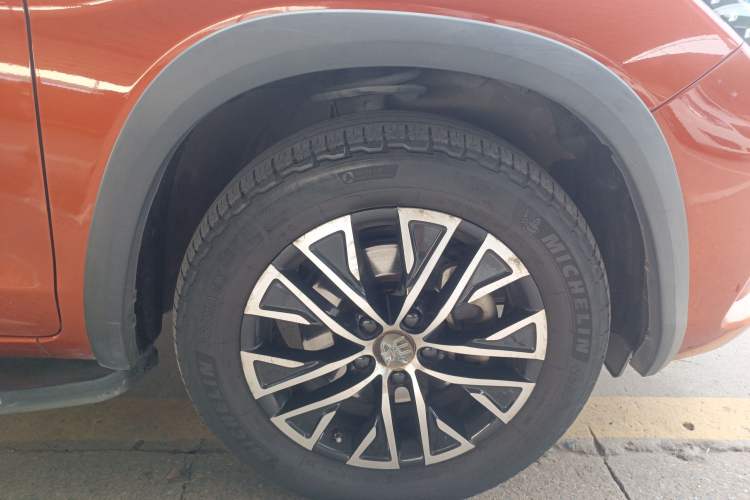 Used BYD Song New Energy 2017 Song DM 1.5TID All-Wheel Drive Luxury Model
