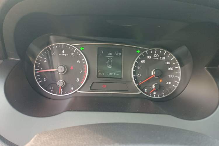 Used Land X7 2016 2.0T Panoramic Prestige Edition
