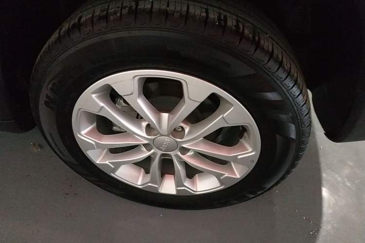 Used Jeep Compass 2021 220T Automatic Leading Edition