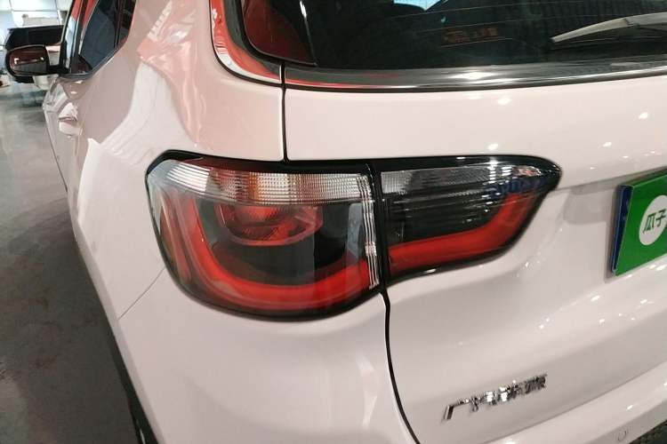 Used Jeep Compass 2021 220T Automatic Leading Edition