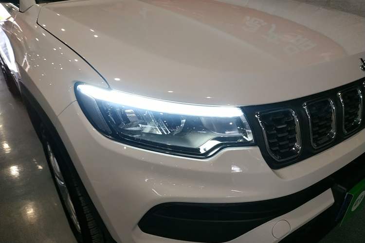 Used Jeep Compass 2021 220T Automatic Leading Edition