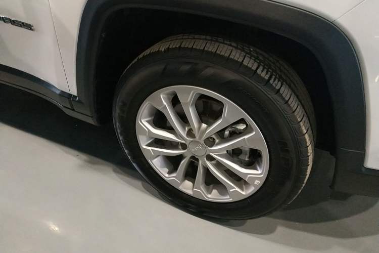 Used Jeep Compass 2021 220T Automatic Leading Edition