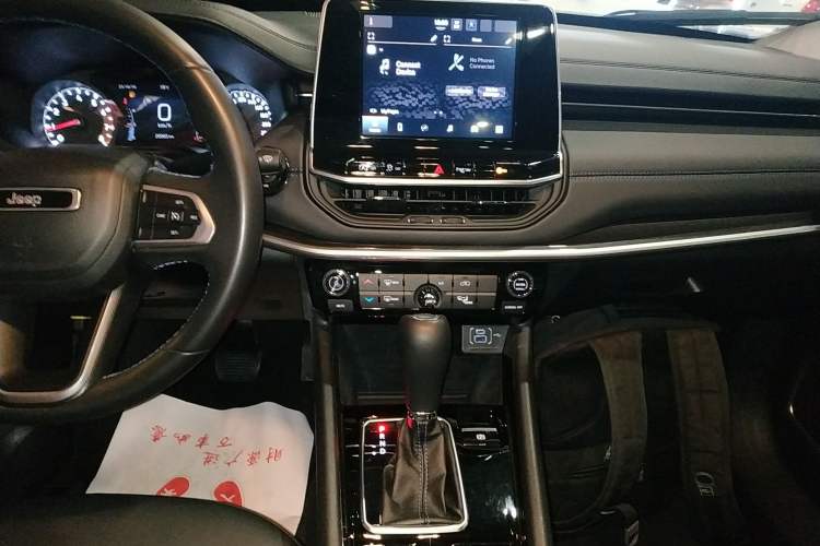 Used Jeep Compass 2021 220T Automatic Leading Edition