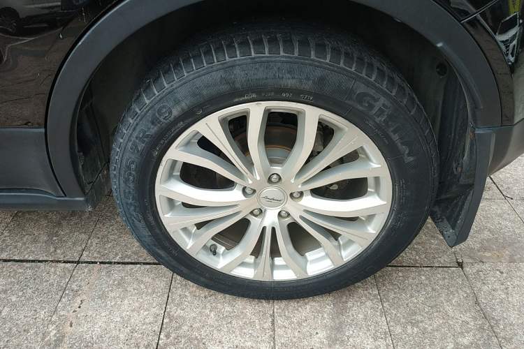 Used Land X7 2015 2.0T Panoramic Prestige Edition