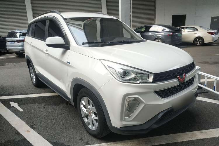 Used Wuling Hongguang S3 2018 1.5T Manual Comfort Model China V Standard
