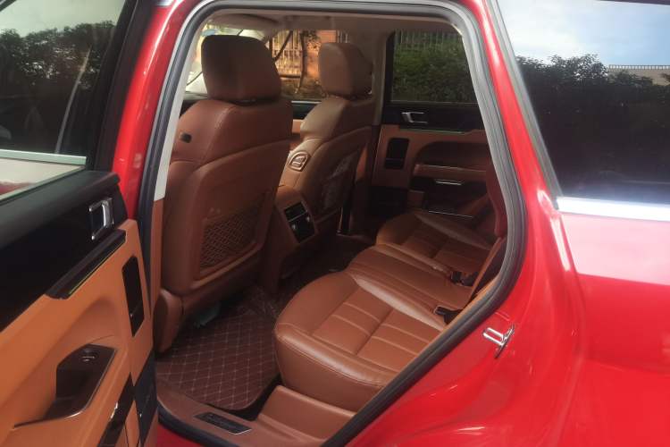 Used Zotye T700 2017 1.8T Dual-Clutch Luxury Model