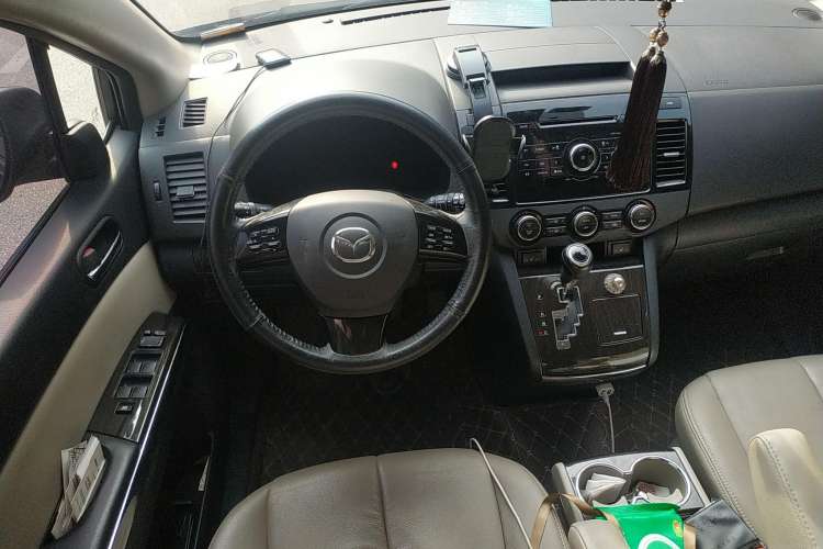 Used Mazda 8 2015 2.5L Ultimate Edition Steering Wheel