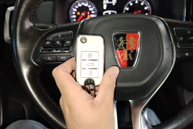 Used Roewe i6 2017 20T Automatic Internet Smart Edition
