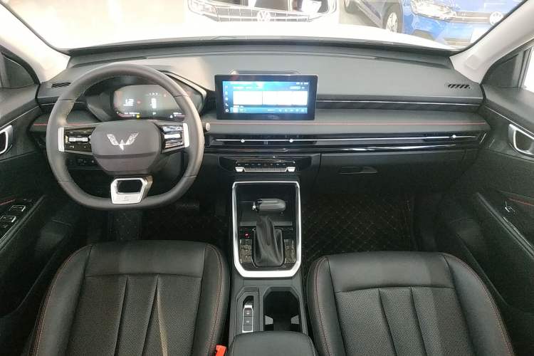 Used Wuling Alvez 2022 1.5T CVT Trendy & Cool Edition