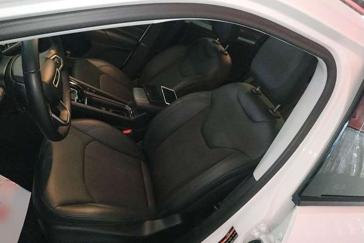 Used Jeep Compass 2021 220T Automatic Leading Edition