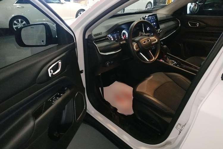 Used Jeep Compass 2021 220T Automatic Leading Edition