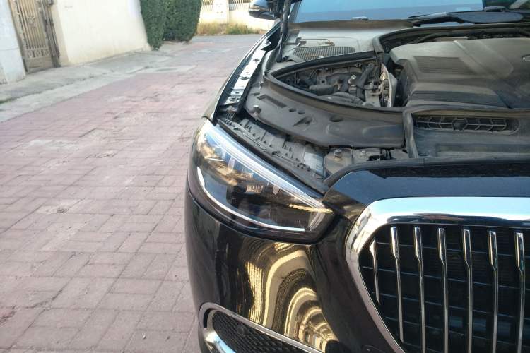 Used Mercedes-Benz Maybach S-Class 2021 S 480 4MATIC Right Front Headlight