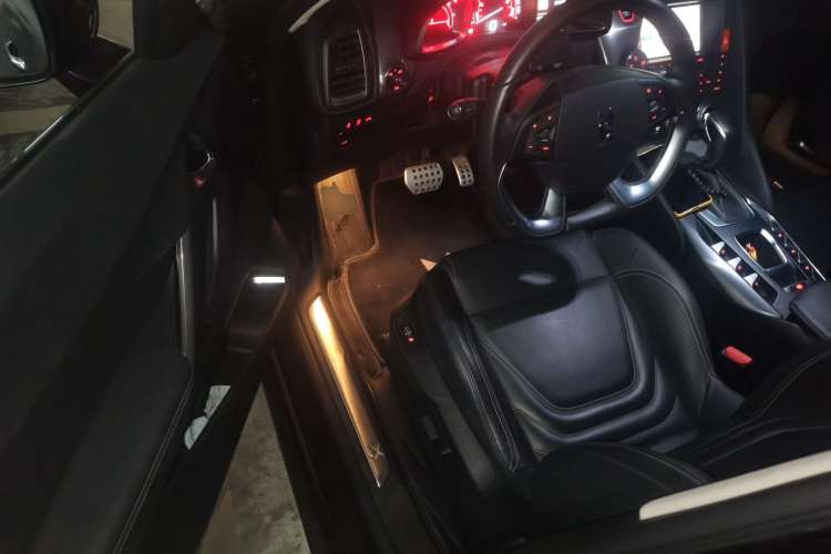 Used DS 5 2015 1.8T Luxury Edition THP200