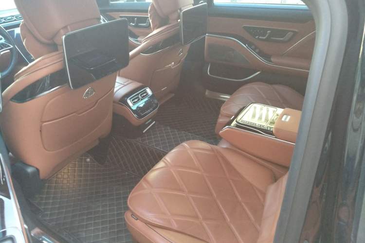 Used Mercedes-Benz Maybach S-Class 2021 S 480 4MATIC Left Rear Seat