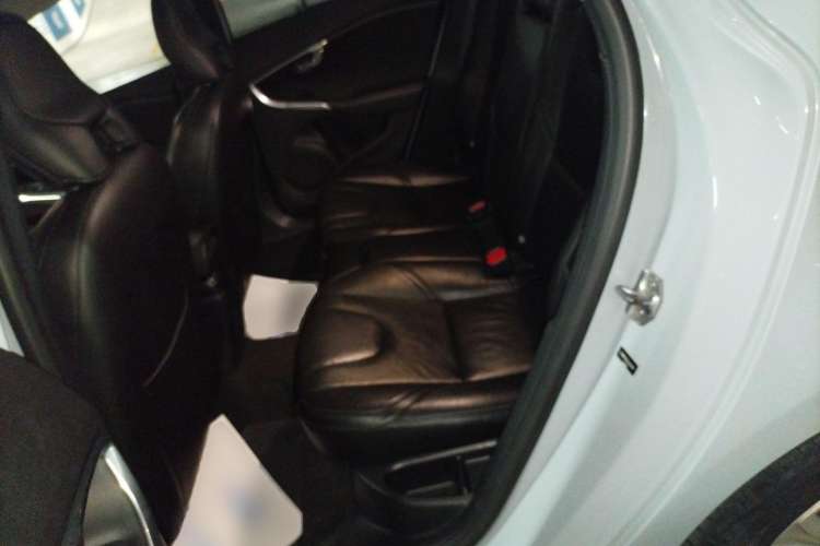 Used Volvo V40 2017 T3 Zhiya Edition
