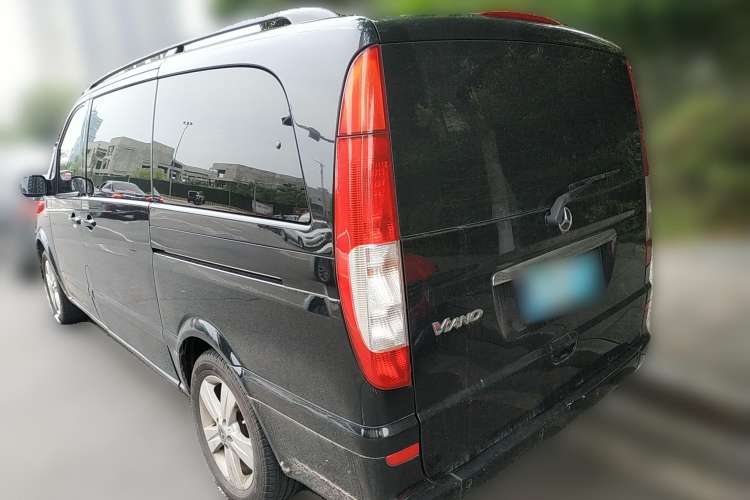 Used Mercedes-Benz Viano 2010 2.5L Prestige Edition Rear Left 45 Deg