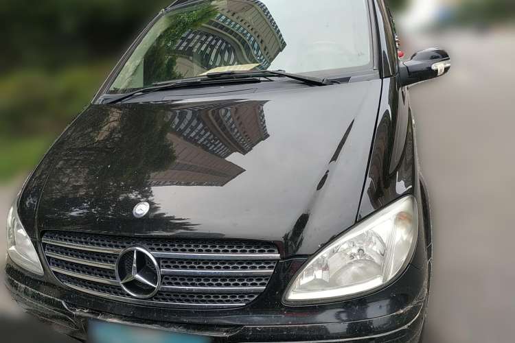 Used Mercedes-Benz Viano 2010 2.5L Prestige Edition Front