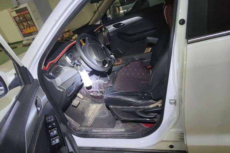 Used BAIC Beijing X3 2019 1.5T CVT Glory Edition Left Front Seat