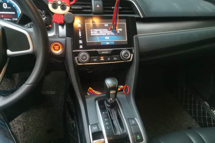 Used Honda Civic 2016 220TURBO CVT Luxury Edition
