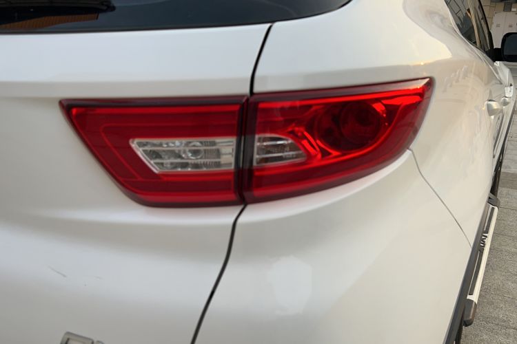 Used Soueast DX7 2015 1.5T Manual Luxury Model