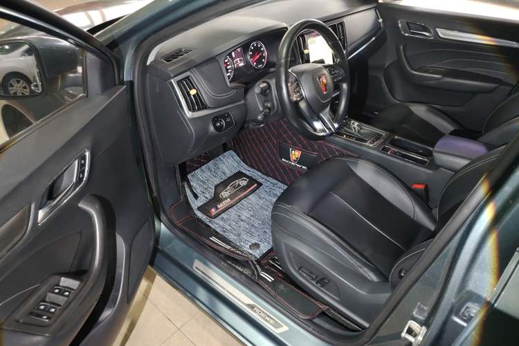 Used Roewe i6 2017 20T Automatic Internet Smart Edition
