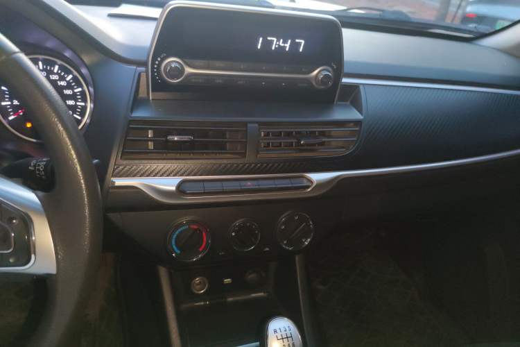 Used Great Wall Wingle 7 2019 2.0T Gasoline Two-Wheel Drive Value Edition China VI Standard Big Double GW4C20B
