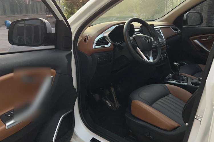 Used Soueast DX7 2015 1.5T Manual Luxury Model