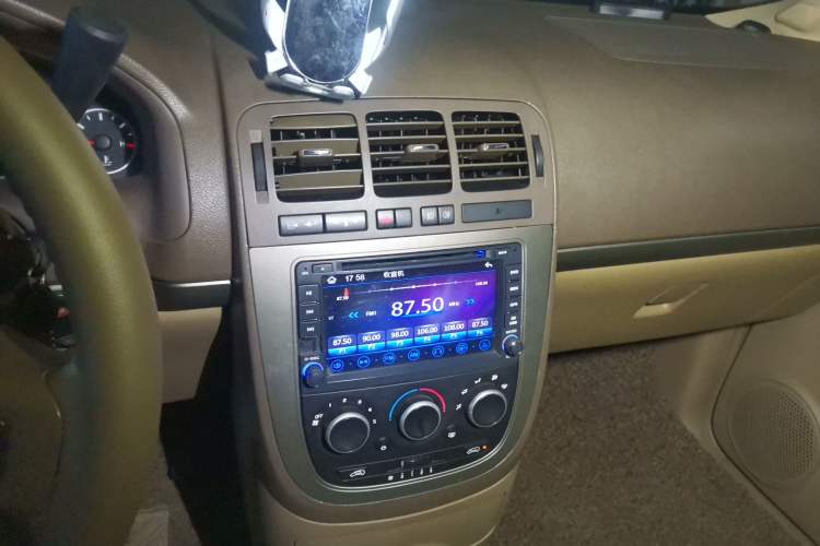 Used Buick GL8 2012 2.4L BASE Comfort Edition
