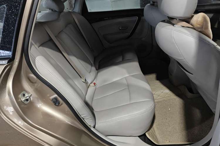 Used Dongfeng Aeolus A60 2016 1.6L Automatic Luxury Model Right Rear Seat