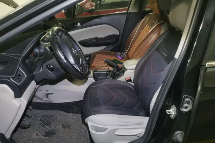 Used Dongfeng Aeolus L60 2015 1.6L Manual New Dynamic Model