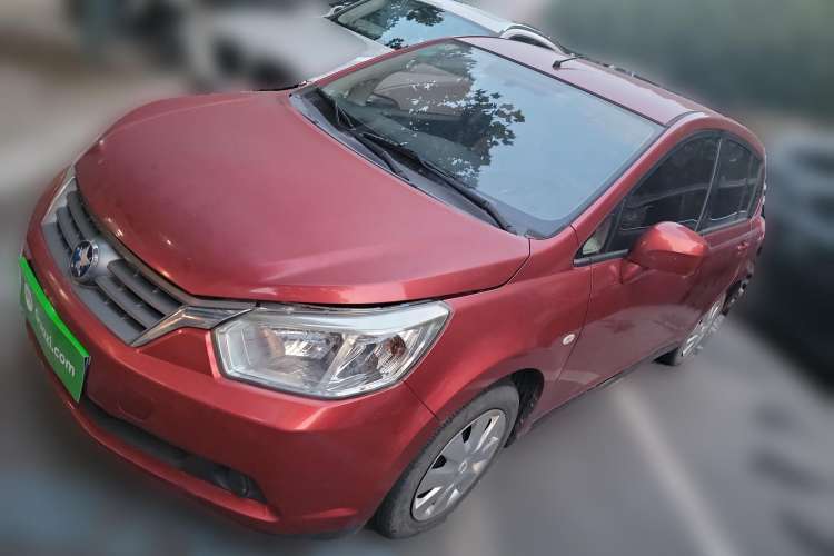 Used Venucia R50 2013 1.6L Automatic Fashion Edition