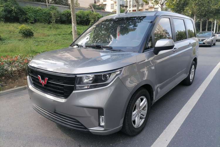 Used Wuling Hongguang PLUS 2019 1.5T Manual Luxury 7-Seater