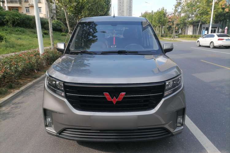 Used Wuling Hongguang PLUS 2019 1.5T Manual Luxury 7-Seater
