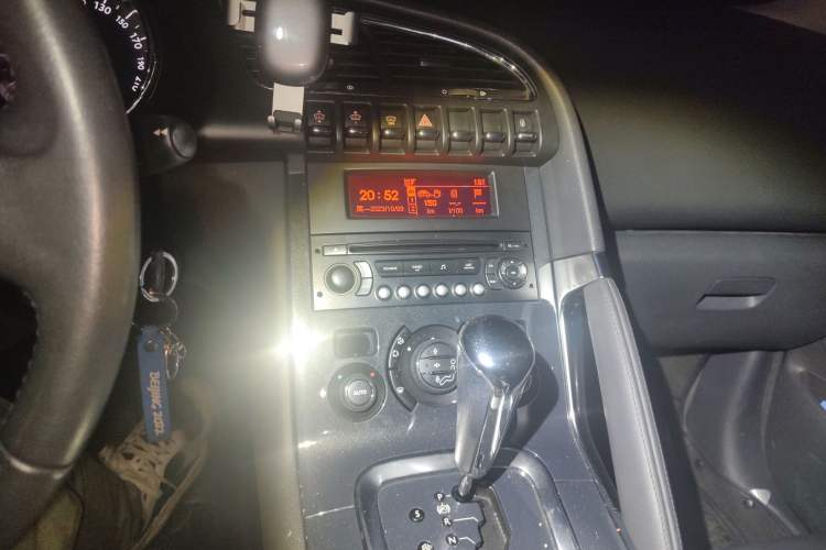 Used Peugeot 3008 2011 1.6T Luxury Model