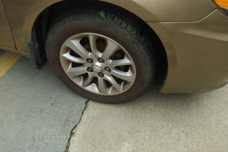 Used Soueast V5 Lingzhi 2012 1.5L Manual Luxury Version
