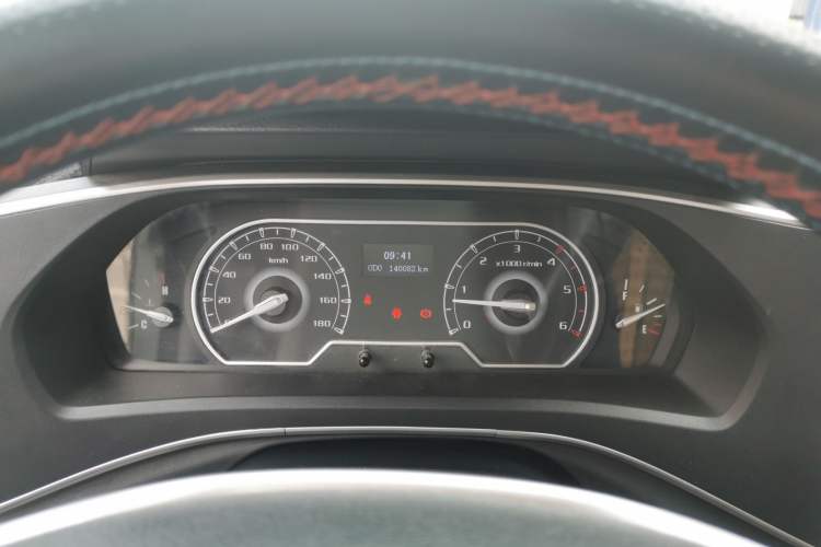 Used SAIC MAXUS 2020 2.0T Manual PLUS City Edition Short Wheelbase Ultra-Low Roof 5/6 Seats
