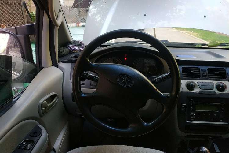 Used JAC Refine 2008 2.4L Colorful Journey Gasoline Manual Basic Version HFC4GA1-C
